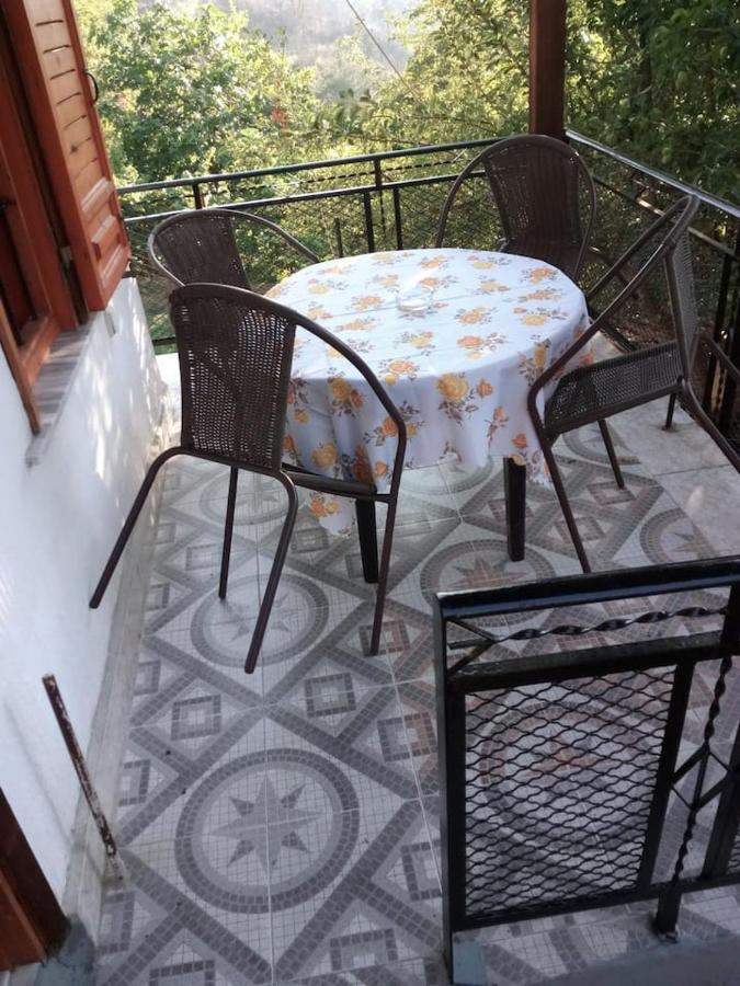 Kazaview Mikros Prinos